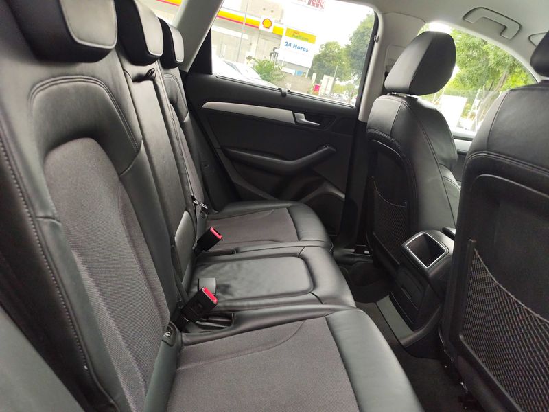 Audi Q5 2.0 TDI quattro Advanced edition — zdjęcie 14