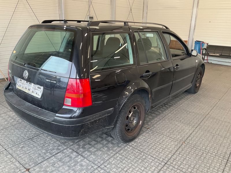 Volkswagen Golf IV 1.4 — zdjęcie 2