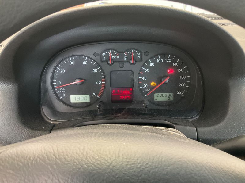 Volkswagen Golf IV 1.4 — zdjęcie 4