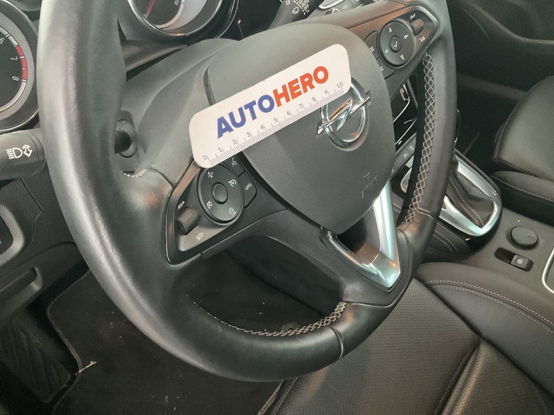 Opel Astra 1.4 SIDI Turbo Ultimate Start/Stop 2018 – снимка 26