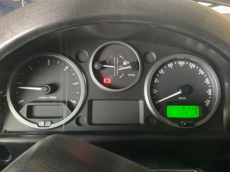 Land Rover Defender 2.2 Td4 90 E Station Wagon — zdjęcie 13