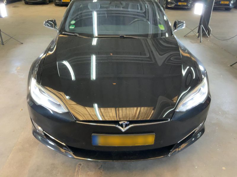 Tesla Model S 70D Dual — zdjęcie 9