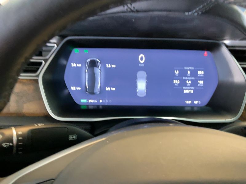 Tesla Model S 70D Dual — zdjęcie 13