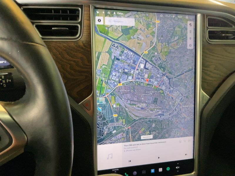 Tesla Model S 70D Dual — zdjęcie 12