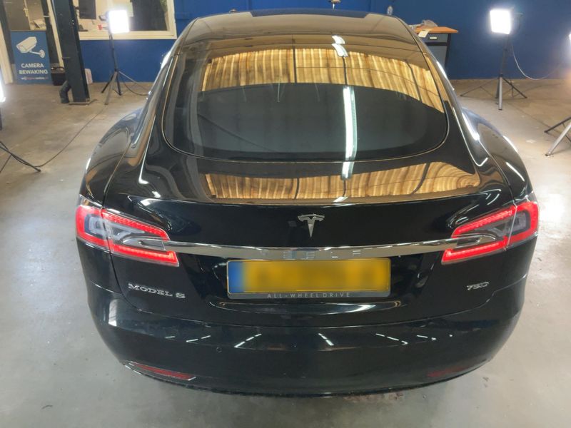 Tesla Model S 70D Dual — zdjęcie 5