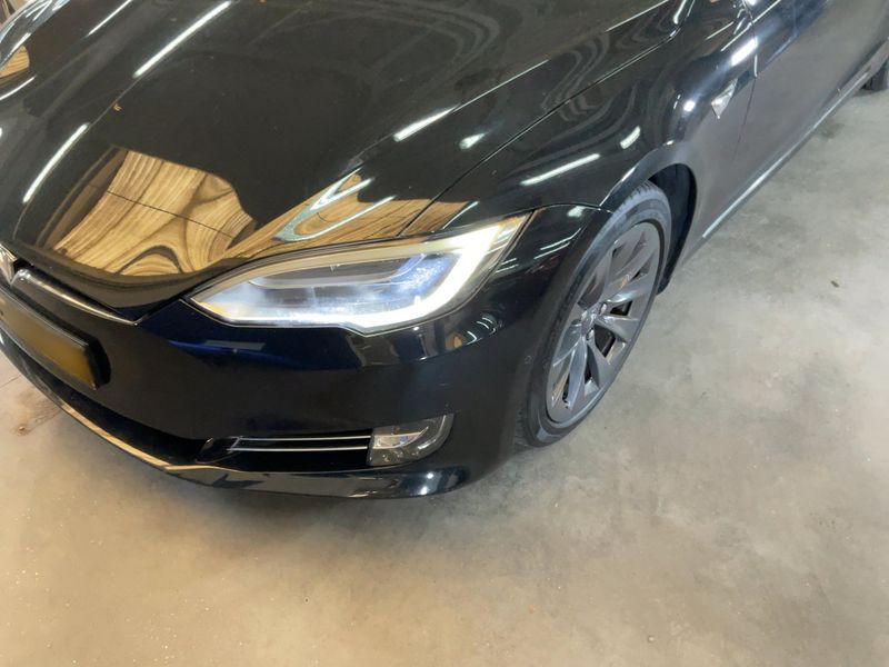 Tesla Model S 70D Dual — zdjęcie 2