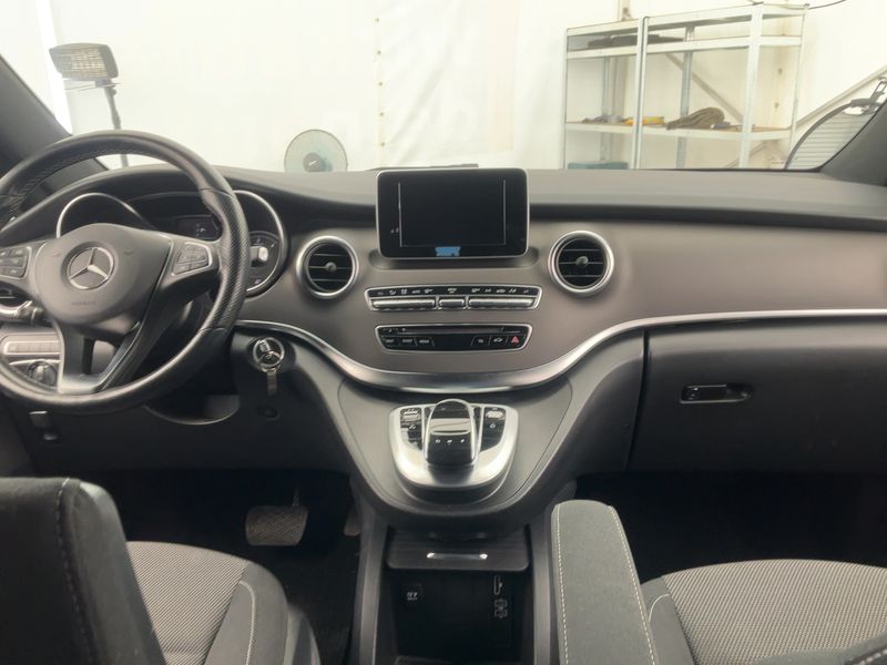 Mercedes-Benz V-Klasse V 250 d lang BlueTEC Edition — zdjęcie 12