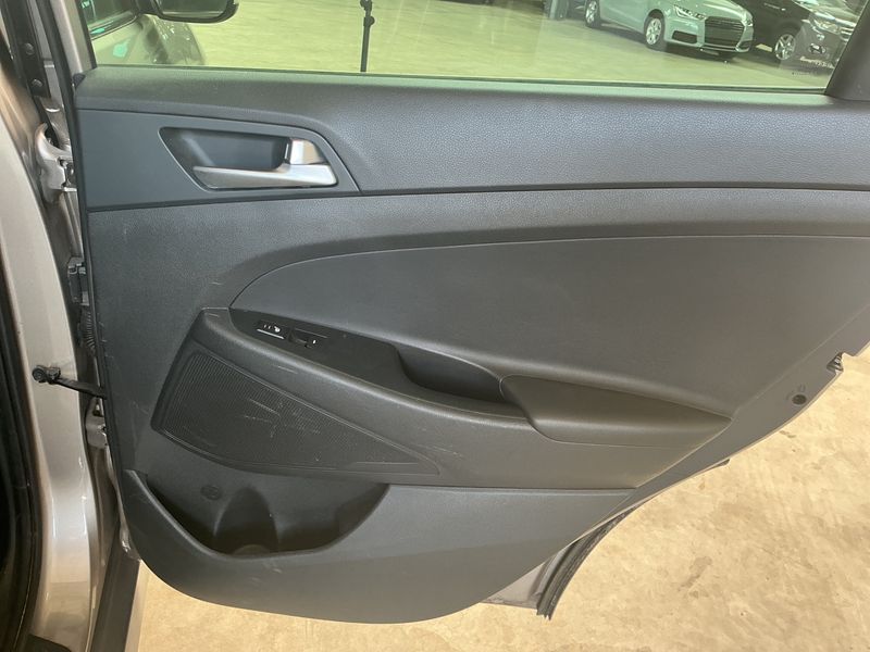 Hyundai Tucson 1.6 Trend blue 2WD 2018 – снимка 40