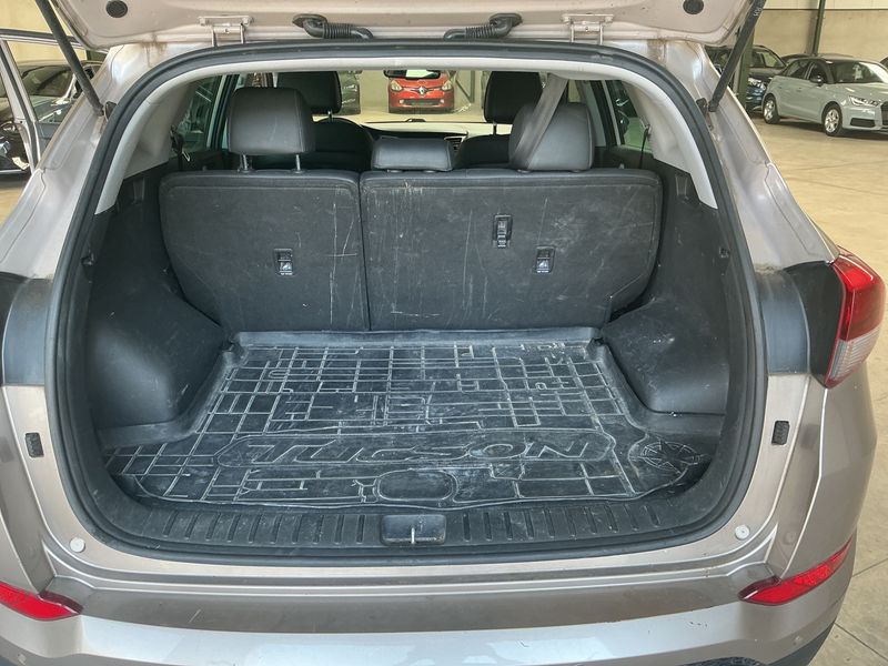 Hyundai Tucson 1.6 Trend blue 2WD 2018 – снимка 38