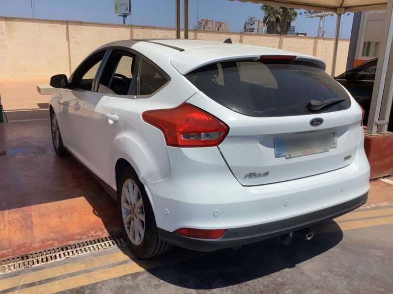 Ford Focus 1.0 EcoBoost Titanium 2015 – снимка 6