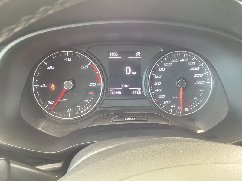Seat Leon 1.6 TDI Style — zdjęcie 13