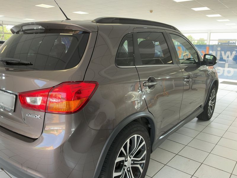 Mitsubishi ASX 1.6 Diamant Edition 2WD — zdjęcie 6