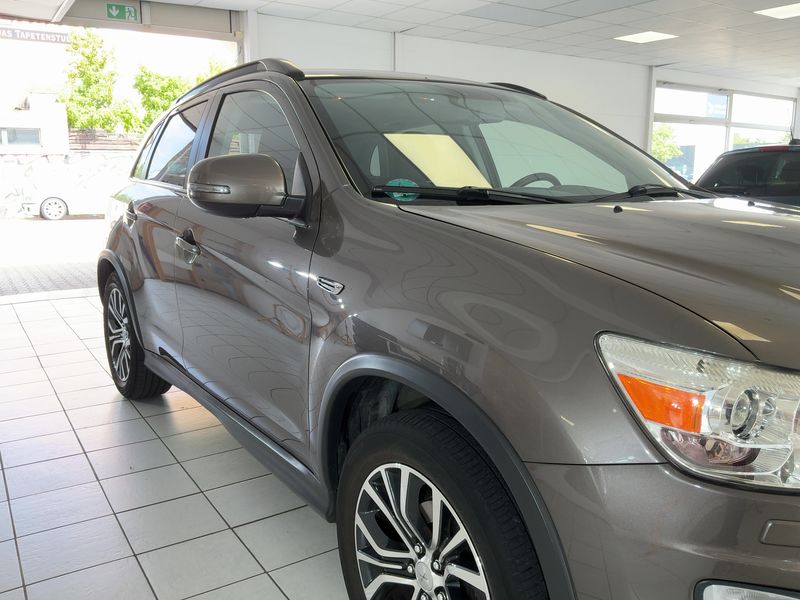 Mitsubishi ASX 1.6 Diamant Edition 2WD — zdjęcie 8