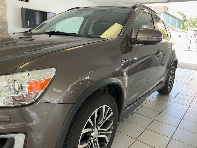 Mitsubishi ASX 1.6 Diamant Edition 2WD — zdjęcie 2