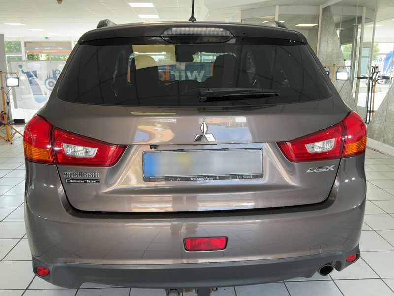 Mitsubishi ASX 1.6 Diamant Edition 2WD — zdjęcie 5