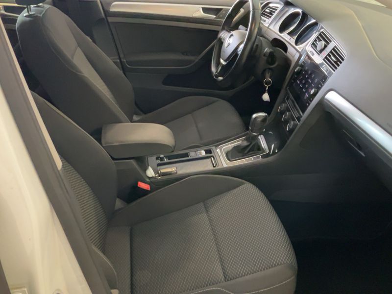 Volkswagen Golf VII 1.6 TDI Business BlueMotion Tech — zdjęcie 11