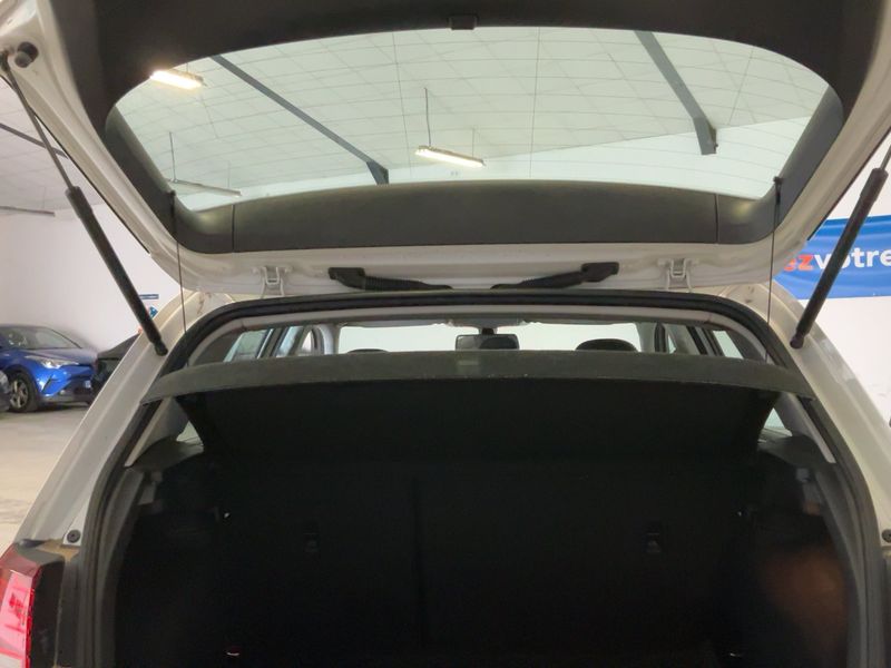 Volkswagen Golf VII 1.6 TDI Business BlueMotion Tech — zdjęcie 10