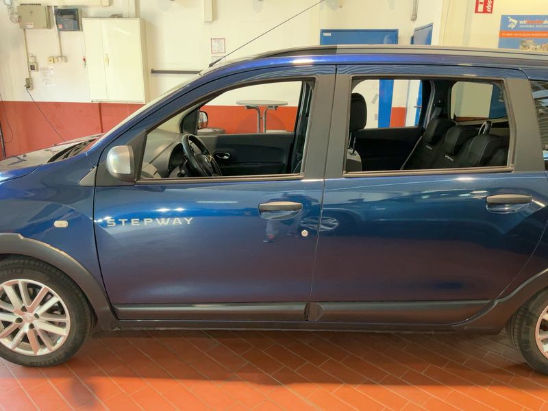 Dacia Lodgy 1.3 TCe Stepway — zdjęcie 4