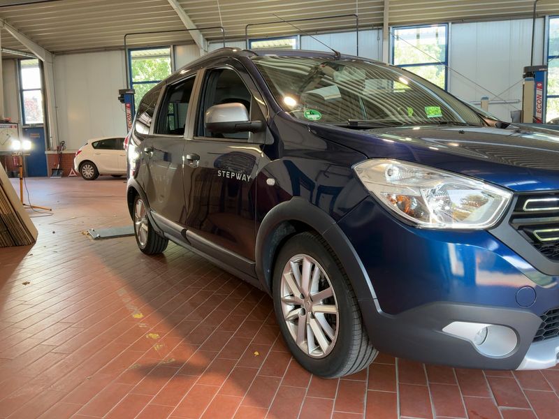 Dacia Lodgy 1.3 TCe Stepway — zdjęcie 8