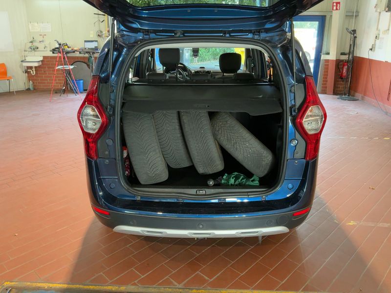 Dacia Lodgy 1.3 TCe Stepway — zdjęcie 10