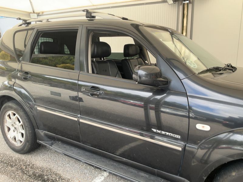 Ssangyong Rexton RX 270 XVT Limited — zdjęcie 7