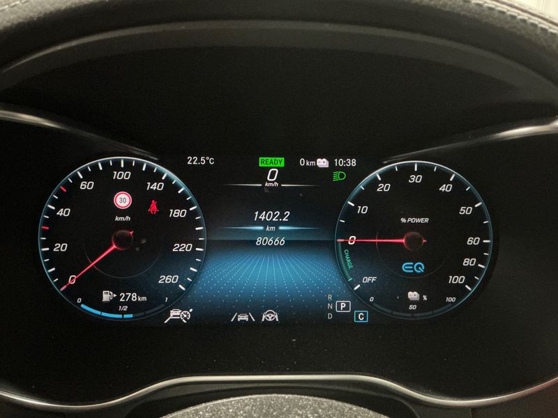 Mercedes-Benz GLC-Klasse GLC 300e 4Matic AMG Line — zdjęcie 13