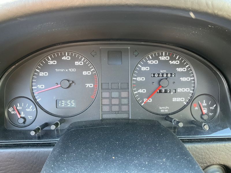 Audi 80 1.8 — zdjęcie 4