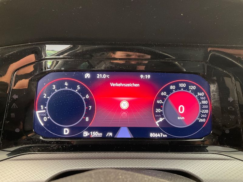Volkswagen Golf VIII 1.5 eTSI ACT Active — zdjęcie 13
