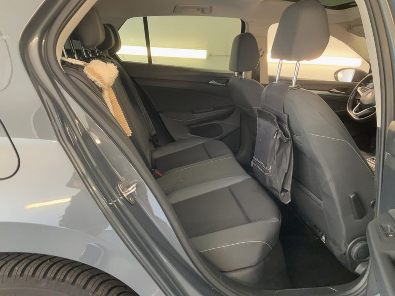 Volkswagen Golf VIII 1.5 eTSI ACT Active — zdjęcie 14