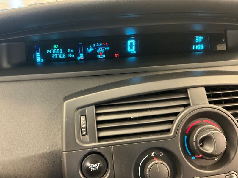 Renault Scenic 1.5 dCi Avantage — zdjęcie 4