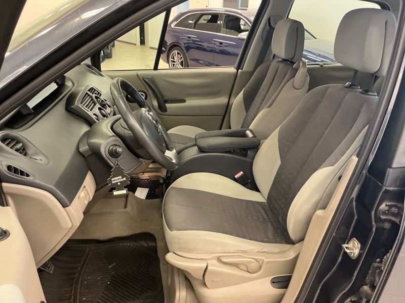 Renault Scenic 1.5 dCi Avantage — zdjęcie 3