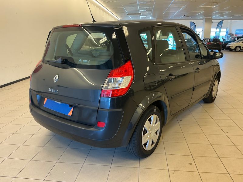 Renault Scenic 1.5 dCi Avantage — zdjęcie 2