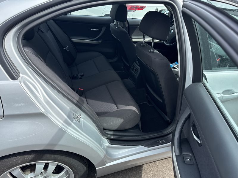 BMW 3er 320i — zdjęcie 13
