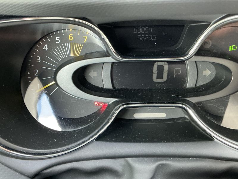 Renault Captur 1.2 TCe Luxe 2014 – снимка 18