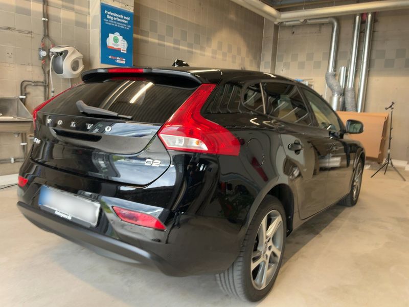 Volvo V40 2.0 D2 Kinetic — zdjęcie 6