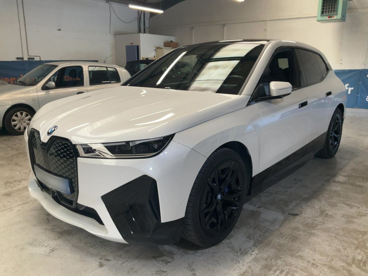 BMW iX 2022