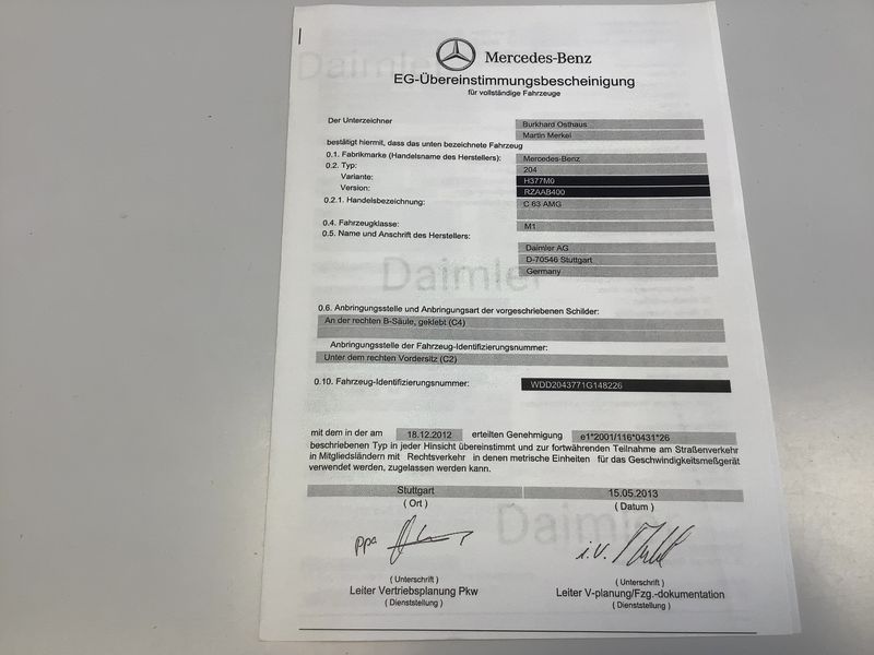Mercedes-Benz C-Klasse C 63 AMG — zdjęcie 16