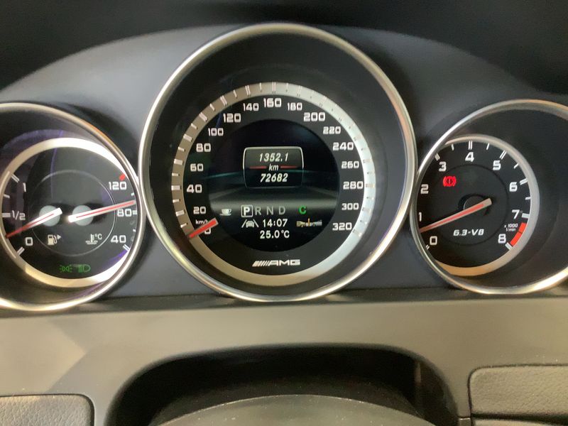 Mercedes-Benz C-Klasse C 63 AMG — zdjęcie 13
