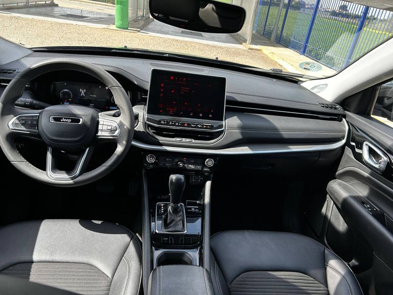 Jeep Compass 1.3 T-GDi Limited FWD — zdjęcie 24