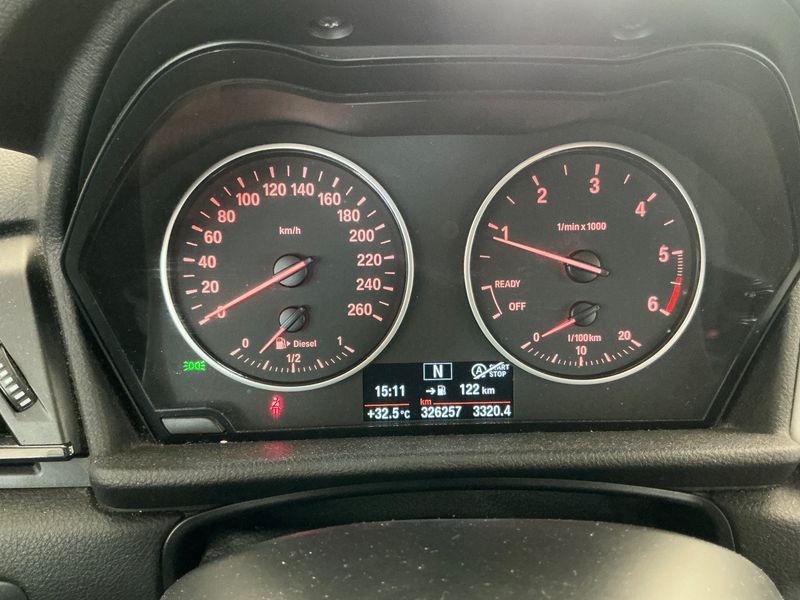 BMW 2er 218d Active Tourer Basis 2015 – снимка 18