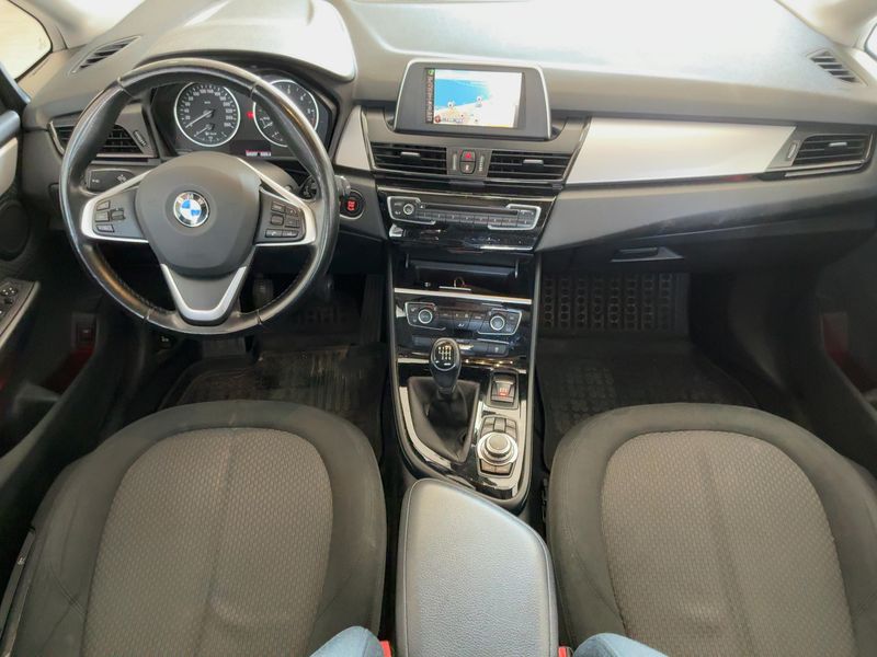 BMW 2er 218d Active Tourer Basis 2015 – снимка 17