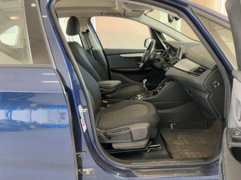BMW 2er 218d Active Tourer Basis 2015 – снимка 16