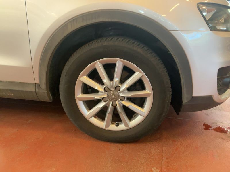 Audi Q3 2.0 TDI Ambiente 2014 – снимка 11