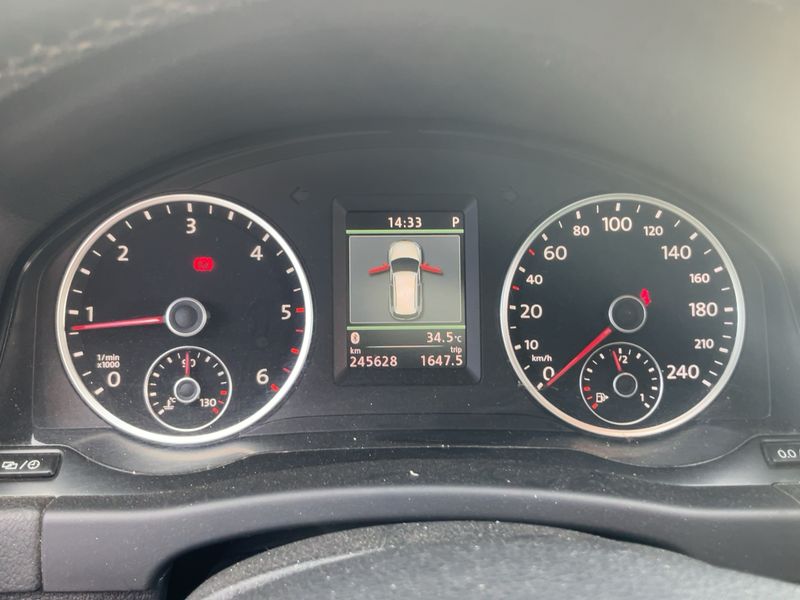 Volkswagen Tiguan 2.0 TDI Karat 4Motion BlueMotion Tech — zdjęcie 13