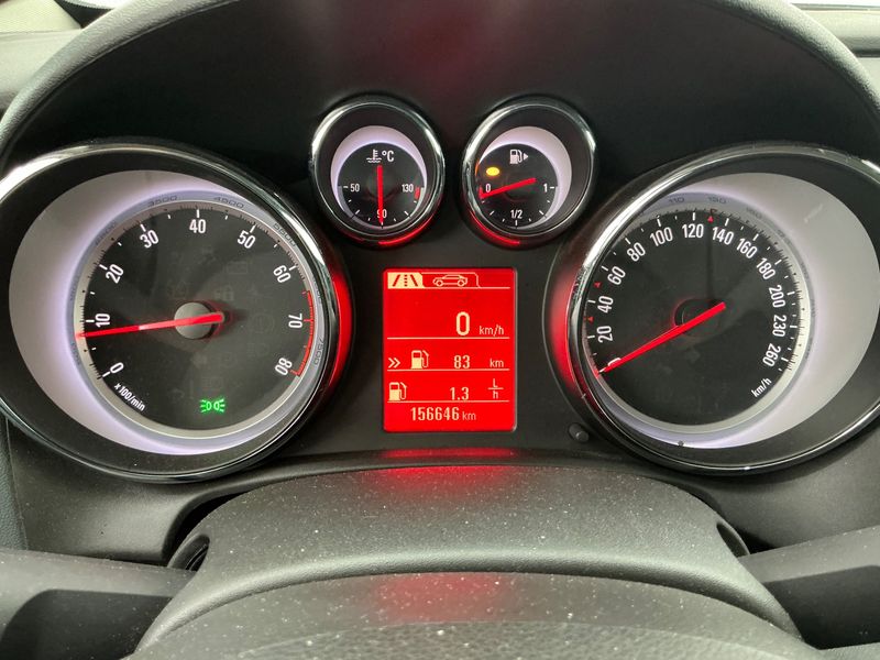 Opel Astra 1.6 Edition — zdjęcie 13