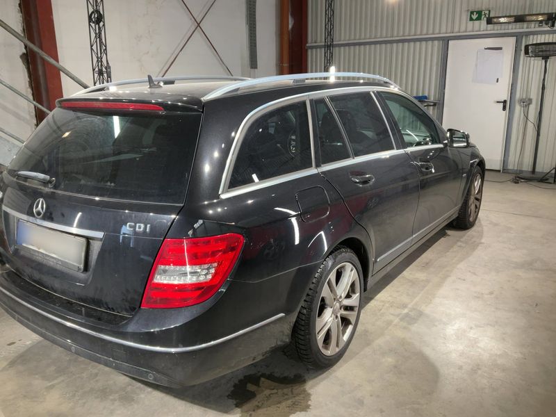 Mercedes-Benz C-Klasse C 200 CDI T BlueEfficiency Avantgarde 2011 – снимка 8