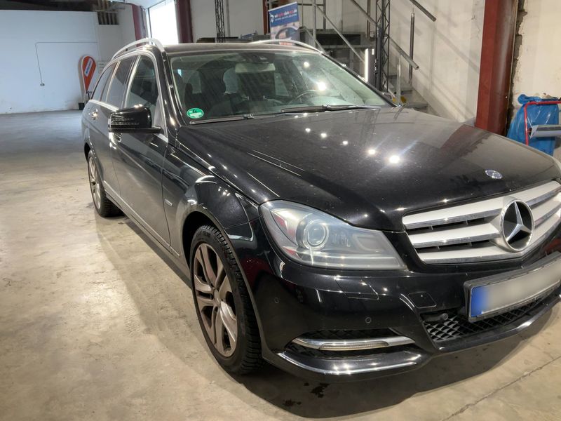 Mercedes-Benz C-Klasse C 200 CDI T BlueEfficiency Avantgarde 2011 – снимка 12