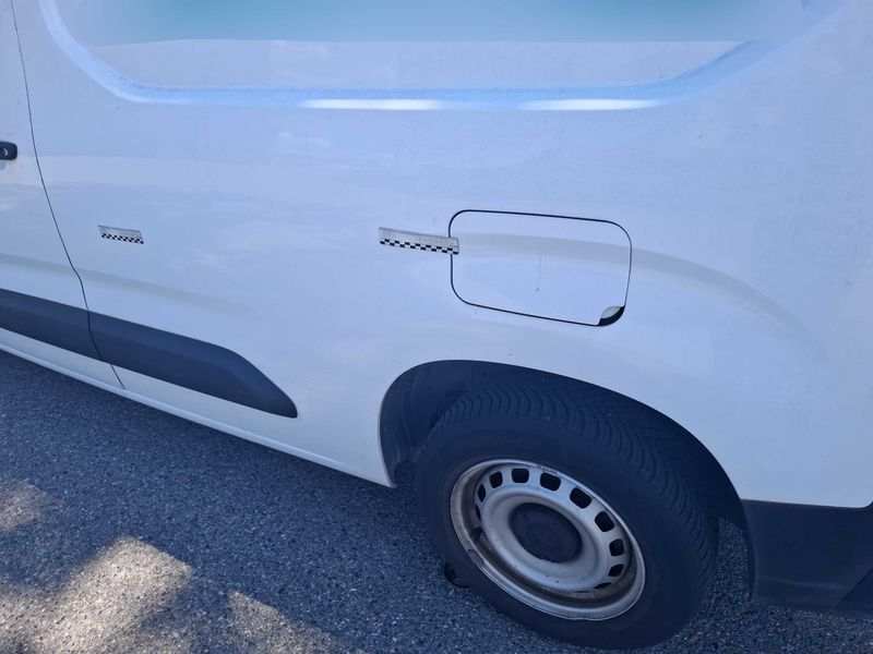 Peugeot Partner 1.5 Blue-HDi Premium L1 2022 – снимка 28