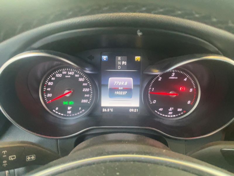 Mercedes-Benz GLC-Klasse GLC 250 d 4Matic Premium — zdjęcie 13