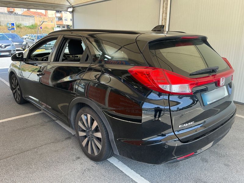 Honda Civic 1.6 DTEC Elegance — zdjęcie 3